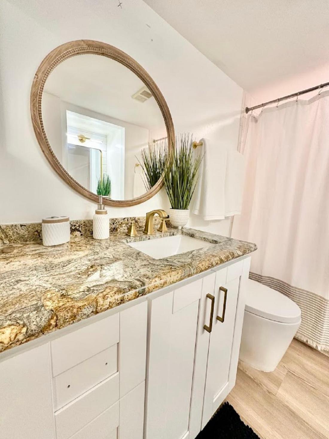 Apartamento Seaside Serenity, Brand New 2 Bed 2 Bath Pool Area, Tennis Pickleball 2024 Remodel Tavernier