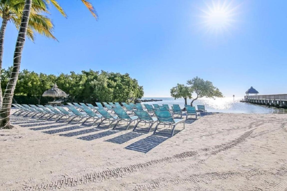 Seaside Serenity, Brand New 2 Bed 2 Bath Pool Area, Tennis Pickleball 2024 Remodel *
