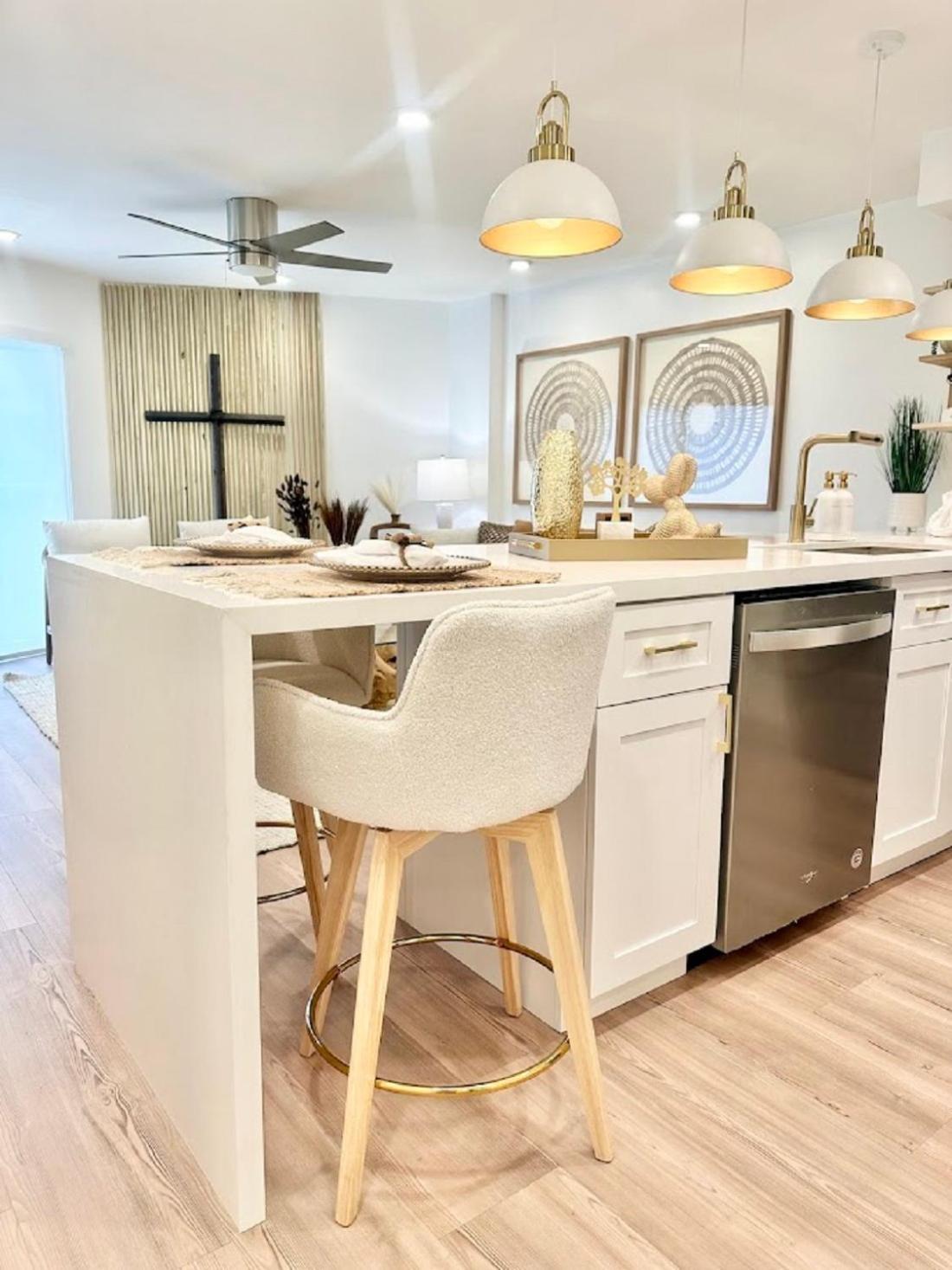 Apartamento Seaside Serenity, Brand New 2 Bed 2 Bath Pool Area, Tennis Pickleball 2024 Remodel Tavernier
